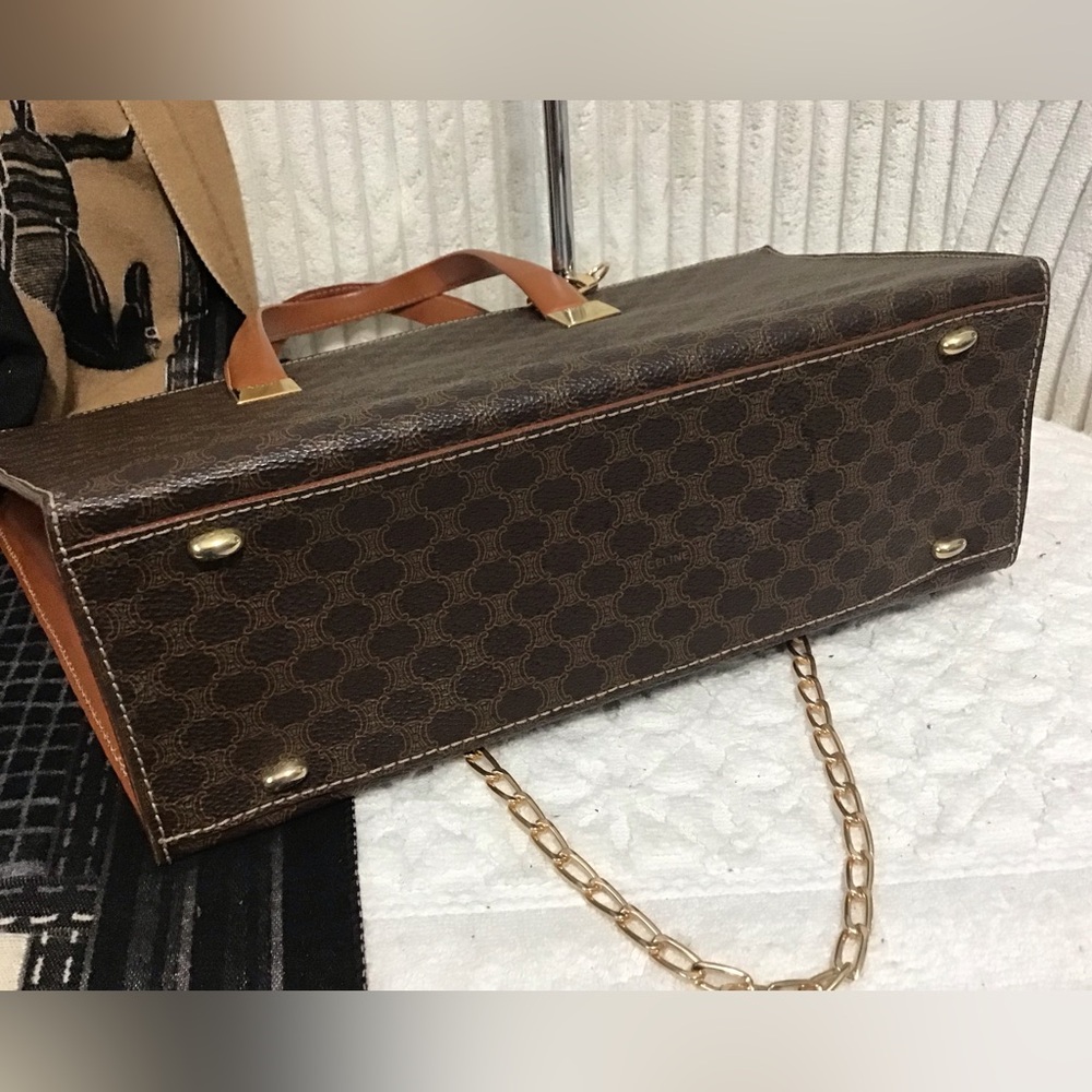 Celine Bags - Picture 11 of 13